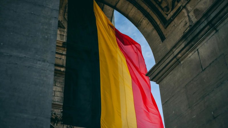 Apply for a Schengen Belgium visa. Learn requirements, types, fees & tips for smooth travel to Belgium & the Schengen zone.