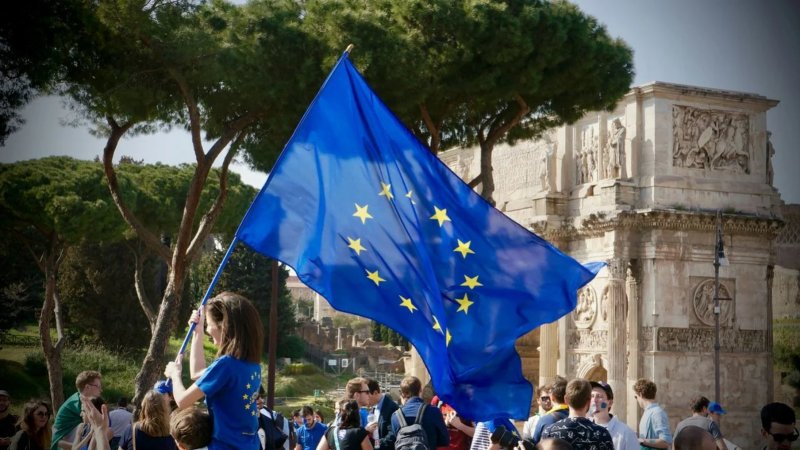 Schengen ETIAS Europe 2026: What travelers need to know about the new Schengen travel authorization for visa-exempt visitors to EU countries.