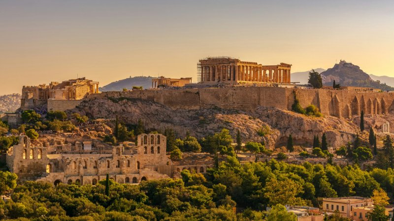 Learn how to apply for a Schengen Greece visa, requirements, fees & tips to explore Greece’s islands, culture & historic sites.