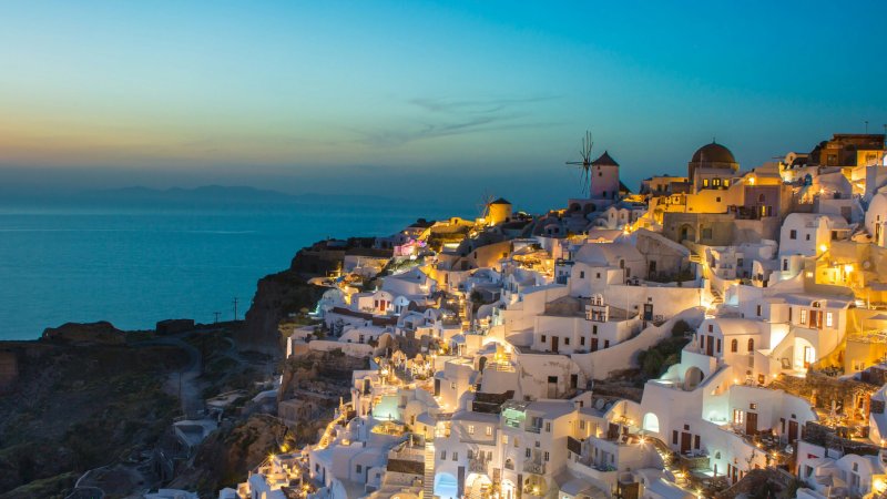 Learn how to apply for a Schengen Greece visa, requirements, fees & tips to explore Greece’s islands, culture & historic sites.