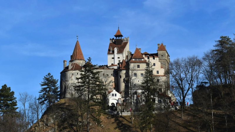 Get your Schengen Romania visa guide: who needs it, required documents, application tips, and ETIAS info for smooth travel in 2025.