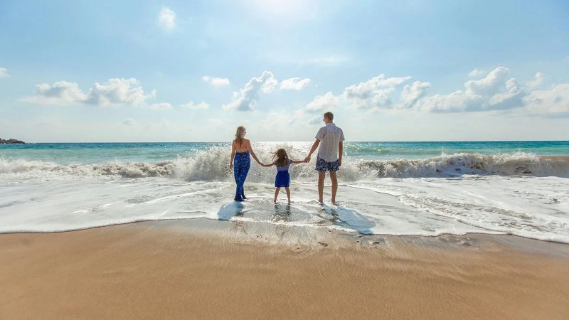 Explore Thailand visa types for tourists, workers, students & retirees. Find the right visa & complete your TDAC easily.
