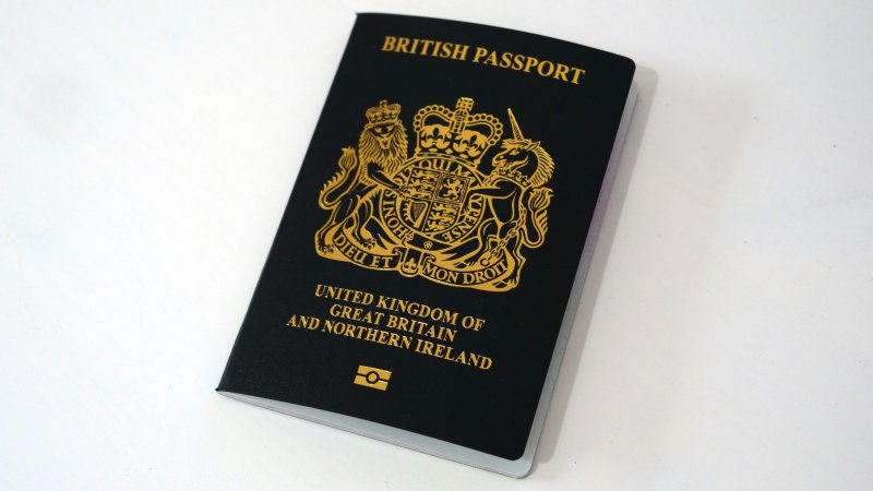 FCDO urges UK travellers: make a UK passport backup plan with extra ID, copies & documents to avoid border and holiday issues.