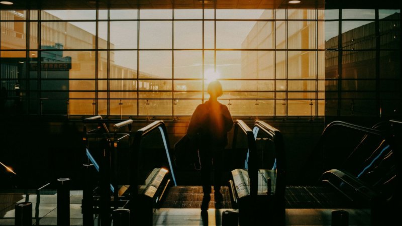 FCDO urges UK travellers: make a UK passport backup plan with extra ID, copies & documents to avoid border and holiday issues.