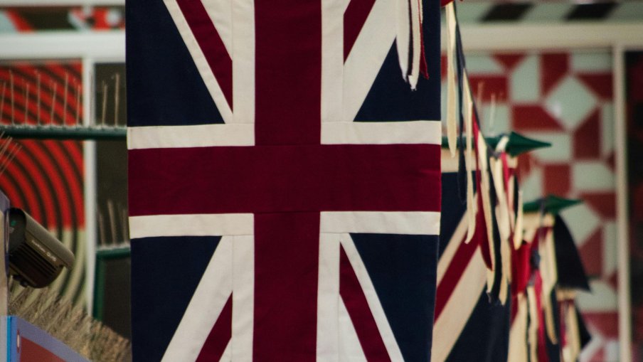 UK Self Sponsorship visa: Start a UK business and use the Skilled Worker route to sponsor yourself without an employer.