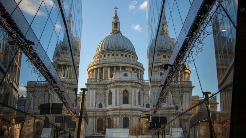 Learn how to apply for a UK visa from the Philippines. Requirements, fees, types, and expert tips.